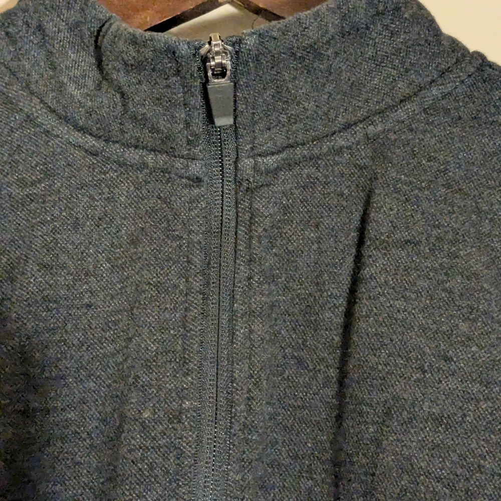 Antigua Men’s Quarter-Zip Pullover Charcoal Gray